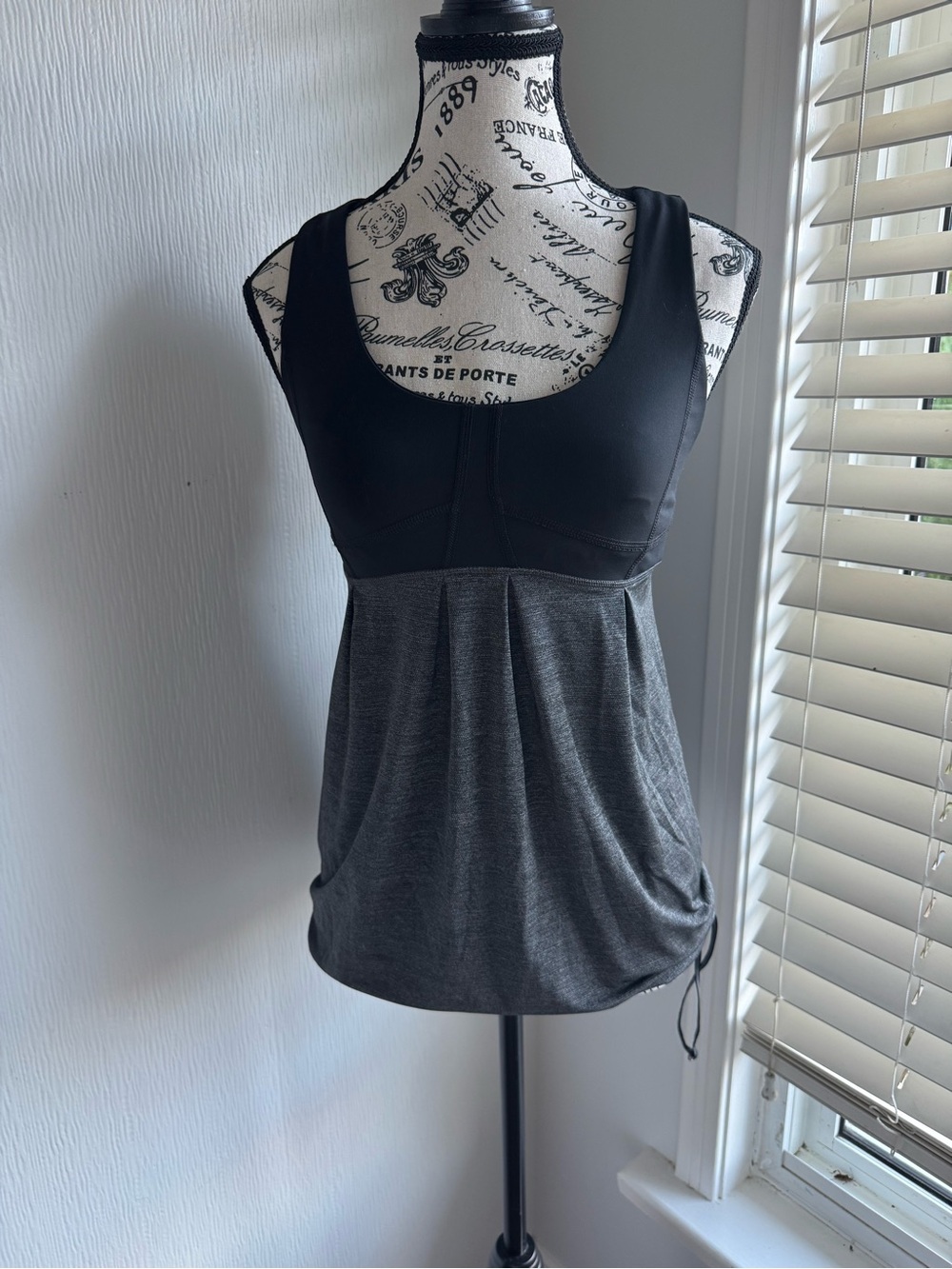 lululemon athletica Black and Charcoal Gray Two-Tone Tank